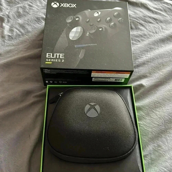 NWT XBOX ELITE SERIES 2 CONTROLLER - Picture 2 of 5